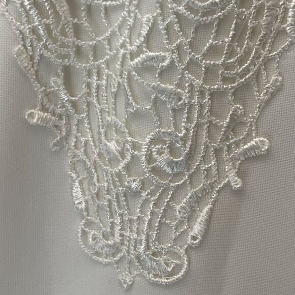 White Lace High Neck Mini Dress Size Small Sleeveless Skater Style Fit & Flare - Picture 5 of 14